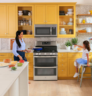 GE® 30" Free-Standing Gas Double Oven Convection Range