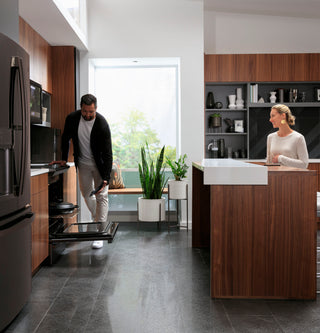 GE Profile™ 30" Smart Slide-In Front-Control Induction and Convection Range with No Preheat Air Fry
