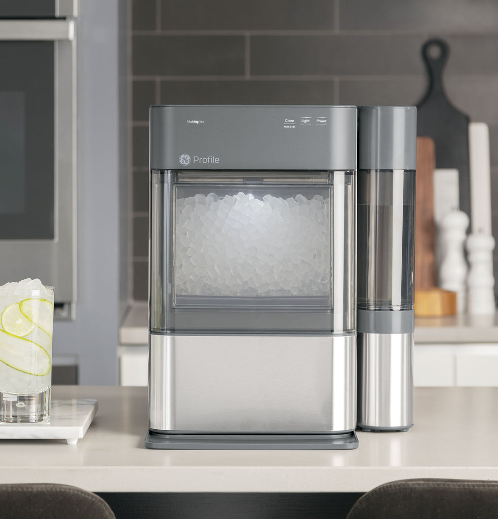 Fridge that deals makes pebble ice