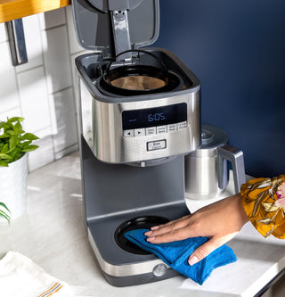 GE 10 Cup Drip Coffee Maker with Single Serve