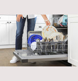 GE® Dishwasher with Front Controls with Power Cord